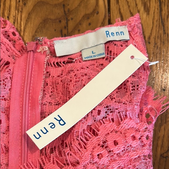 Romper / Renn Womens Lace Capsleeve Romper. NWT SZ L - Picture 11 of 15